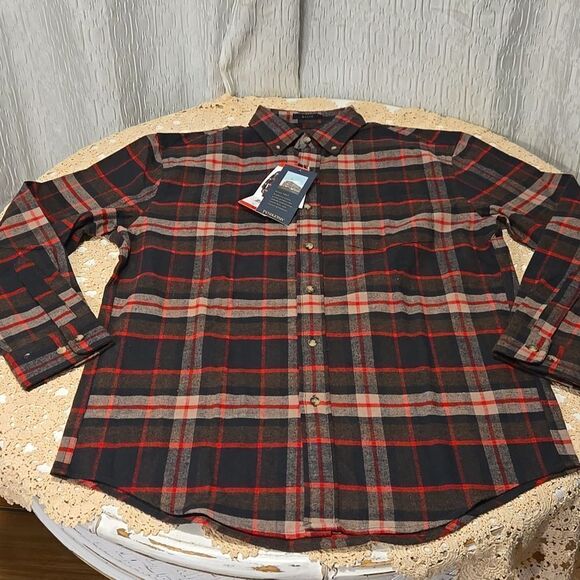 Pendleton Woolen Mills Men's  Flannel Shirt Medium NWT - Picture 2 of 16